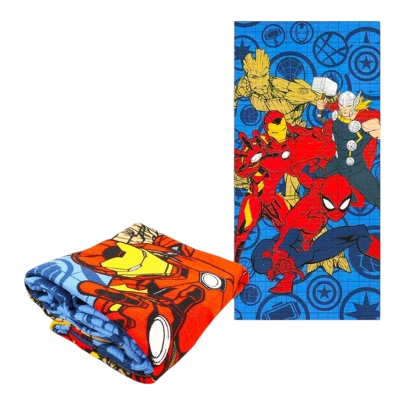 Marvel Spiderman Super Soft Absorbent Fade Resistant Beach Towel 27" x 54" - Picture 2 of 5